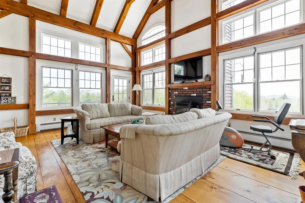 14 Longview Drive Newbury NH 03255
