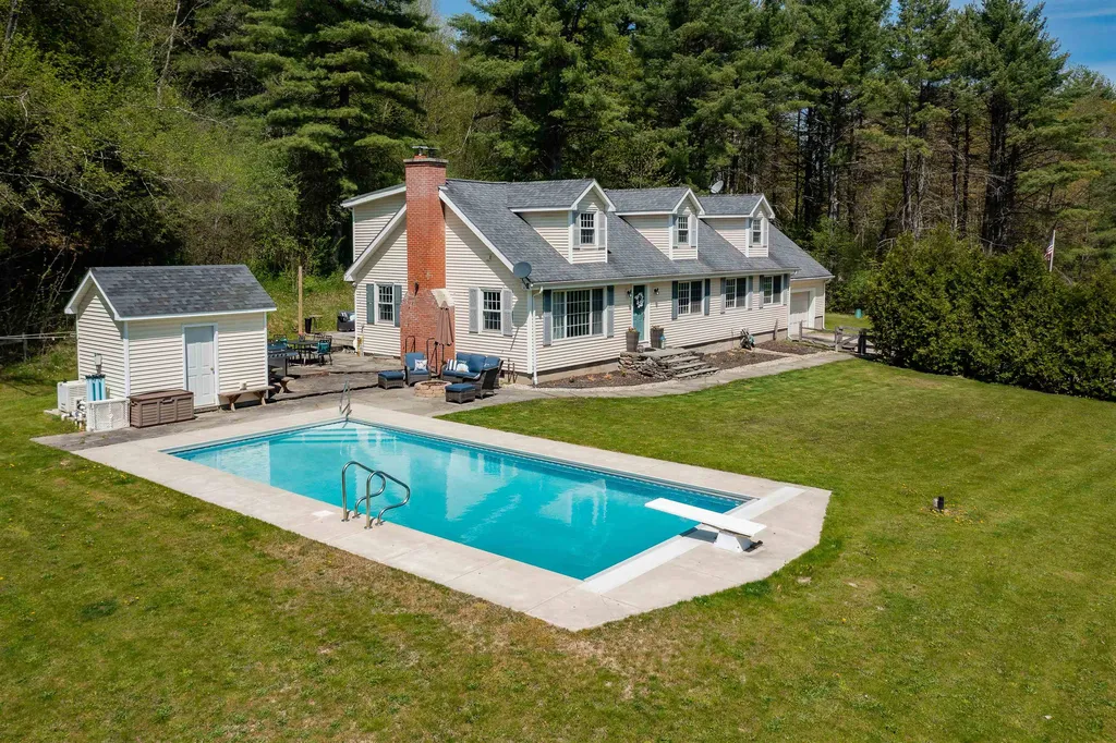546 Spear Street Charlotte VT 05445