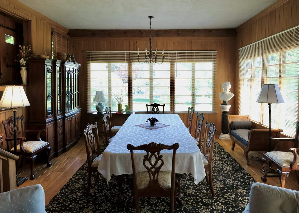60 Pleasant Street Wolfeboro NH 03894