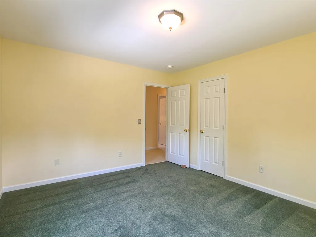 12 Chesapeake Drive Shelburne VT 05482