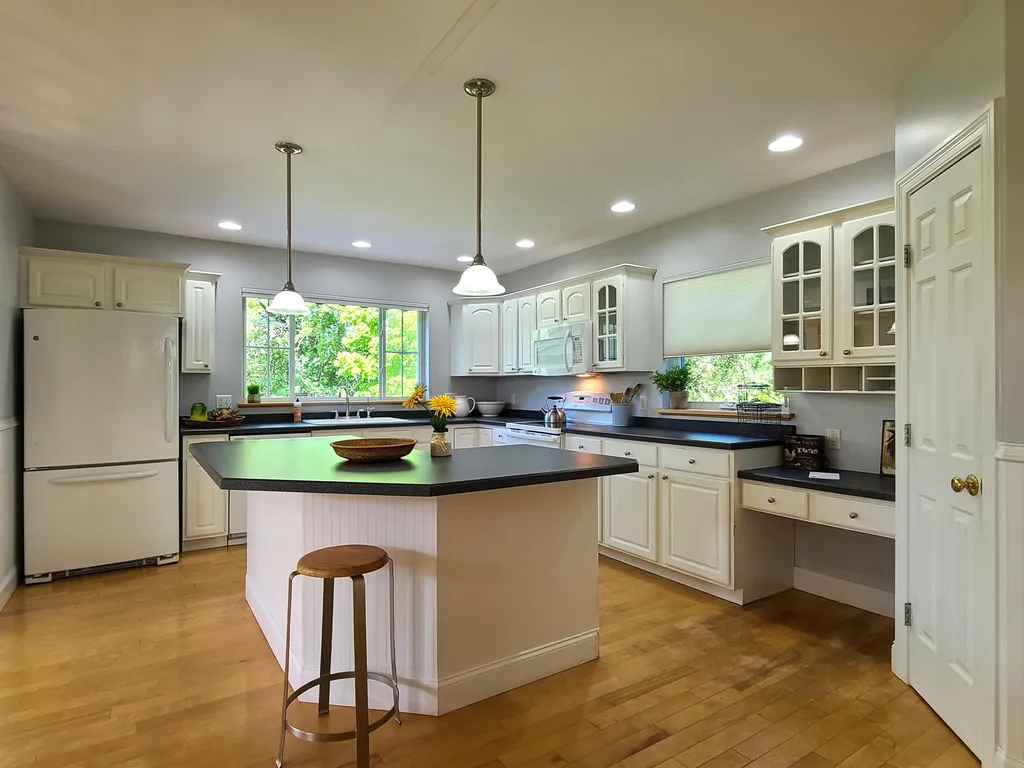 12 Chesapeake Drive Shelburne VT 05482