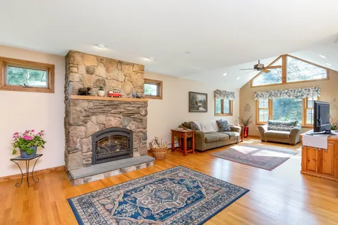 19 Adirondack Street South Burlington VT 05403