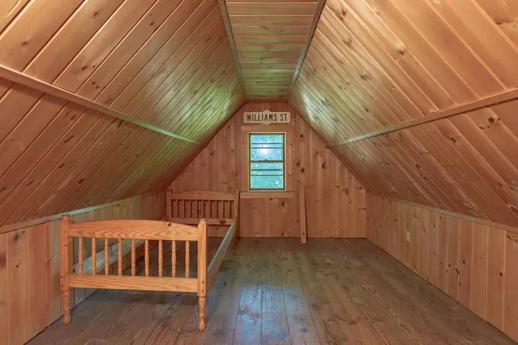 634 Old Bristol Road New Hampton NH 03256