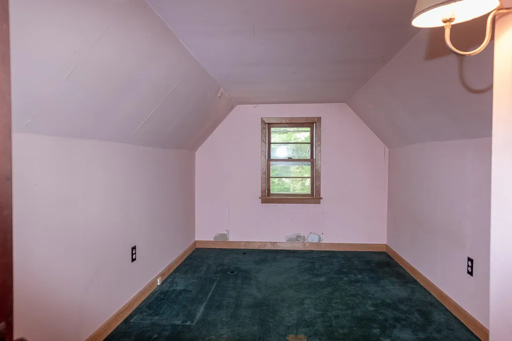634 Old Bristol Road New Hampton NH 03256