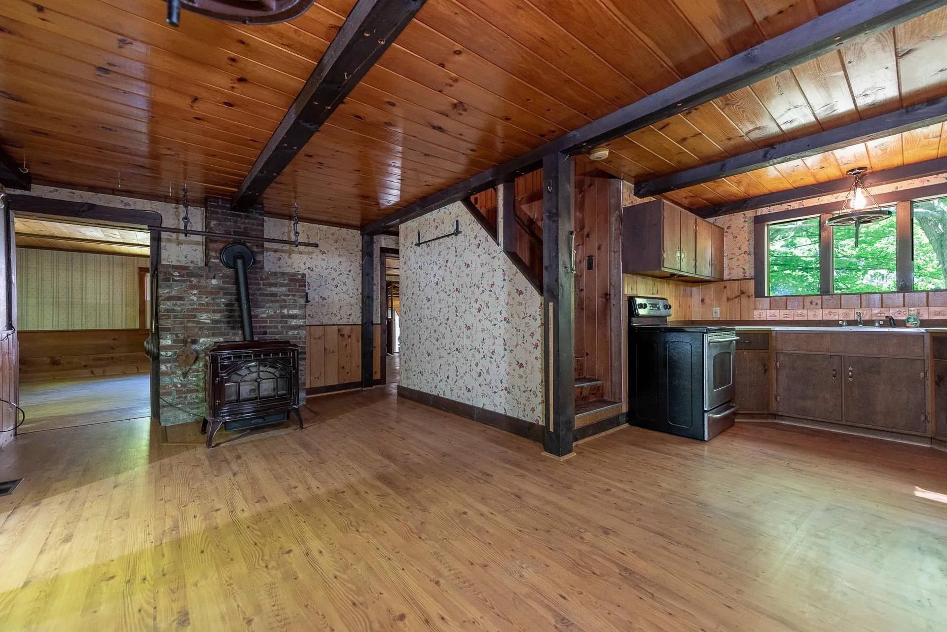 634 Old Bristol Road New Hampton NH 03256