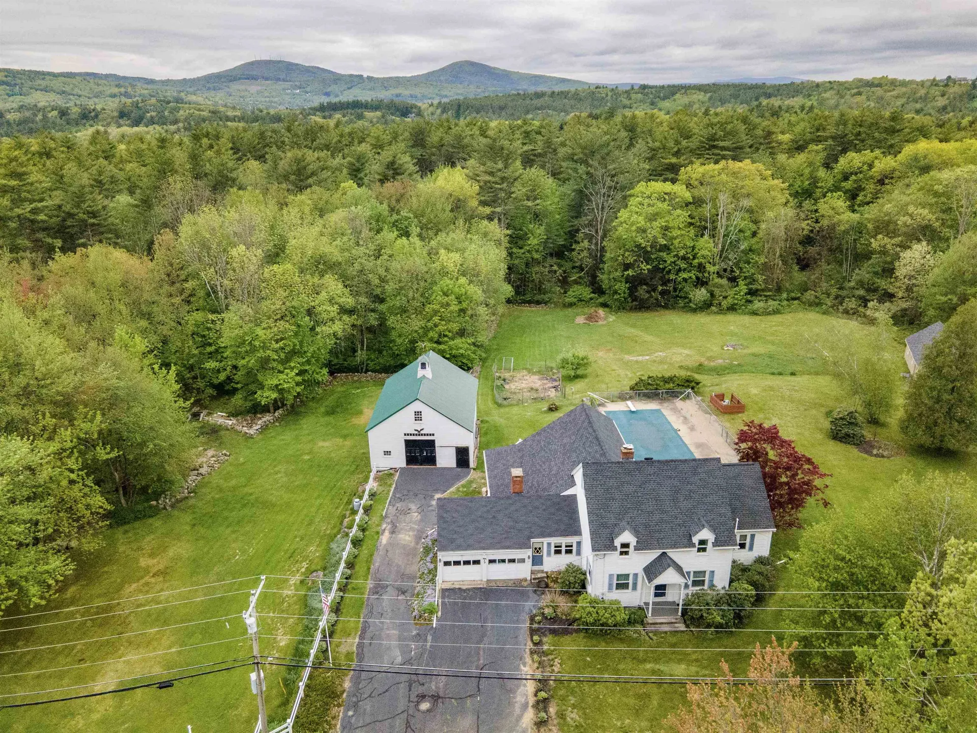 169 Tibbetts Hill Road Goffstown NH 03045