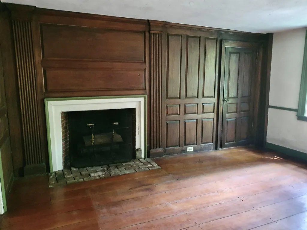 2 Hickory Lane Kensington NH 03833