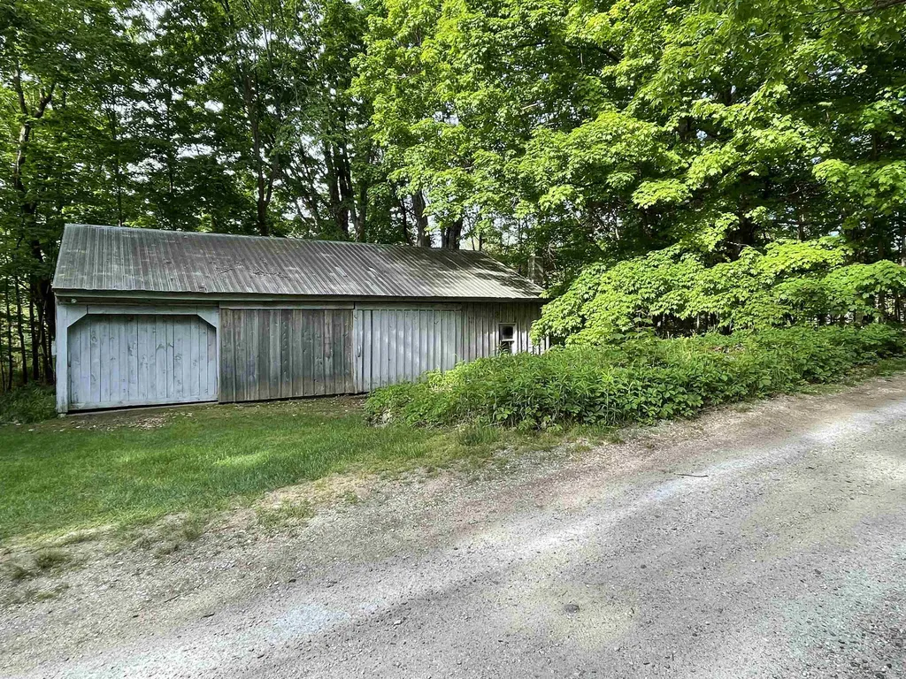 2 Hickory Lane Kensington NH 03833