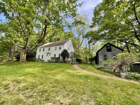2 Hickory Lane Kensington NH 03833