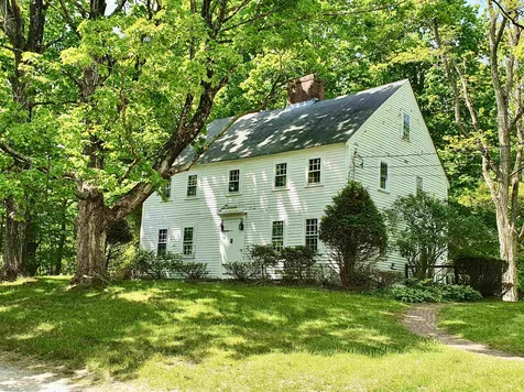 2 Hickory Lane Kensington NH 03833