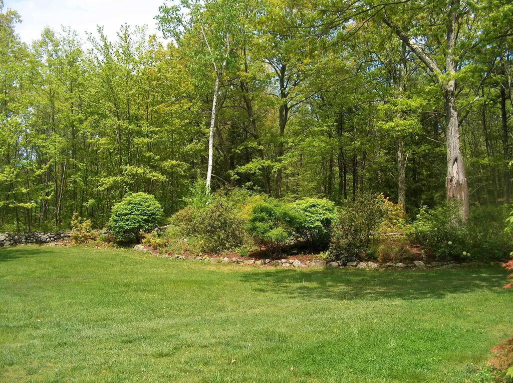 90 Tower Hill Road Candia NH 03034