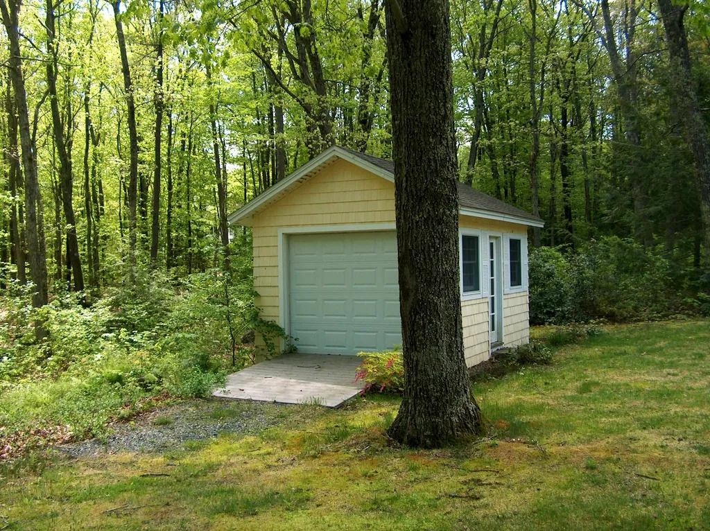 90 Tower Hill Road Candia NH 03034