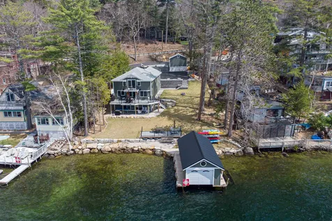 822 Weirs Boulevard Laconia NH 03246