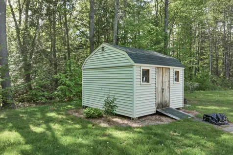 30 Sawyer Road Hampstead NH 03841