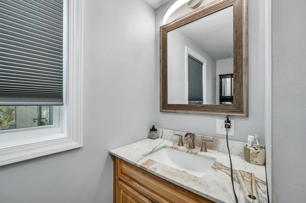 79 Bean Hill Road Northfield NH 03276