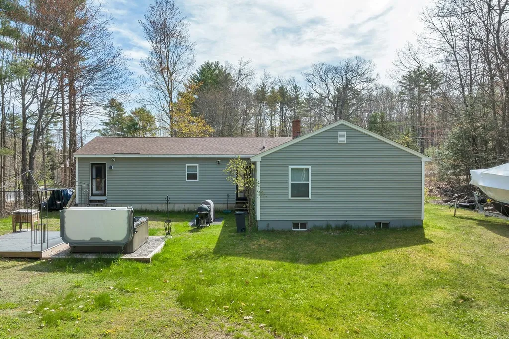 79 Bean Hill Road Northfield NH 03276