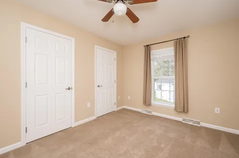 12 Aspen Way North Hampton NH 03862