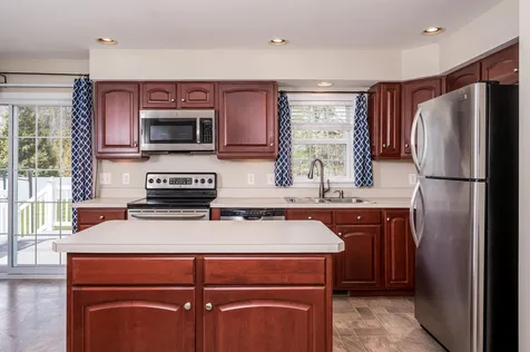 12 Aspen Way North Hampton NH 03862