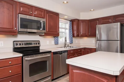 12 Aspen Way North Hampton NH 03862