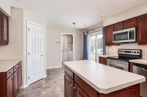 12 Aspen Way North Hampton NH 03862