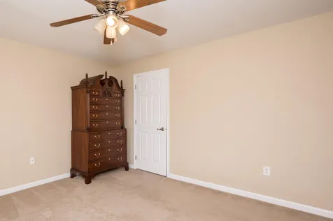 12 Aspen Way North Hampton NH 03862