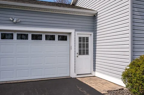 12 Aspen Way North Hampton NH 03862