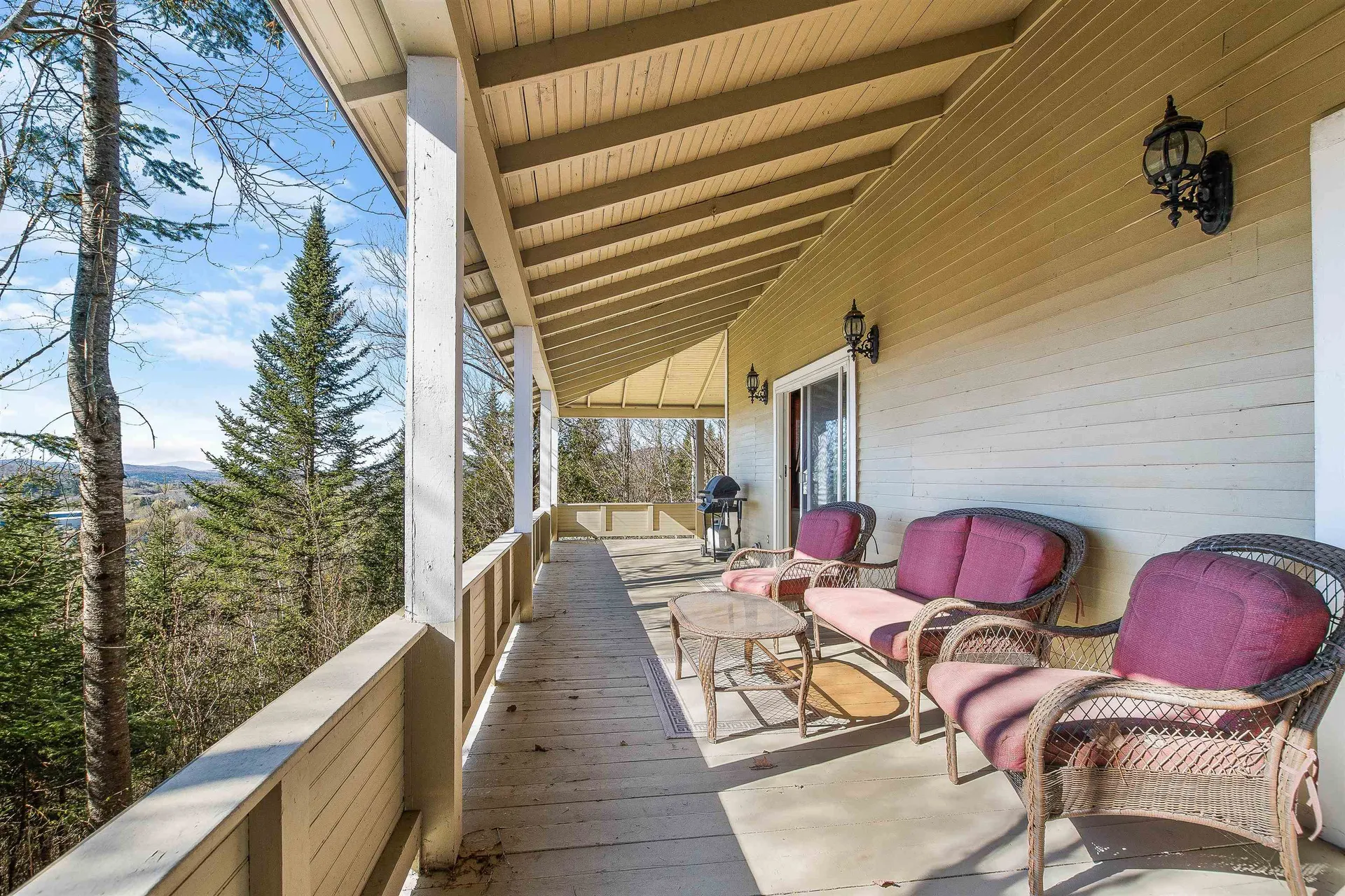 142 South Main Street Colebrook NH 03576