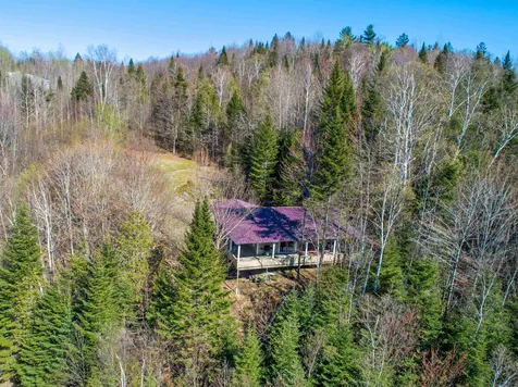 142 South Main Street Colebrook NH 03576