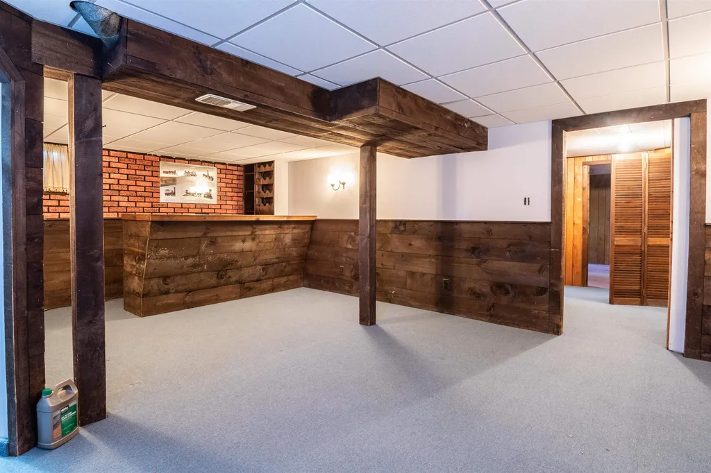 7 Pelham Street Nashua NH 03063