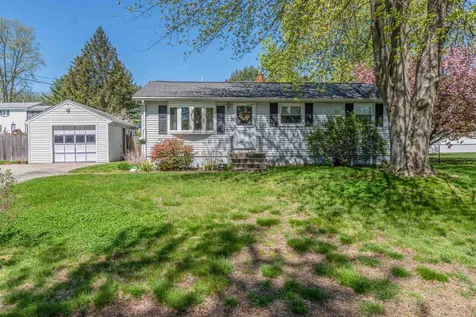 7 Pelham Street Nashua NH 03063