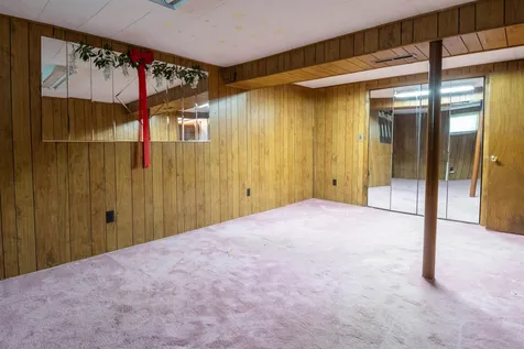 7 Pelham Street Nashua NH 03063
