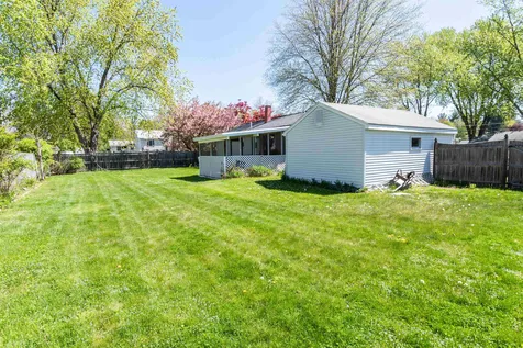 7 Pelham Street Nashua NH 03063