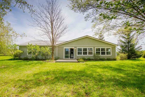 96 Sunset View Lane Isle La Motte VT 05463