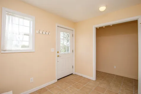 96 Sunset View Lane Isle La Motte VT 05463