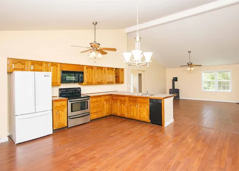 96 Sunset View Lane Isle La Motte VT 05463