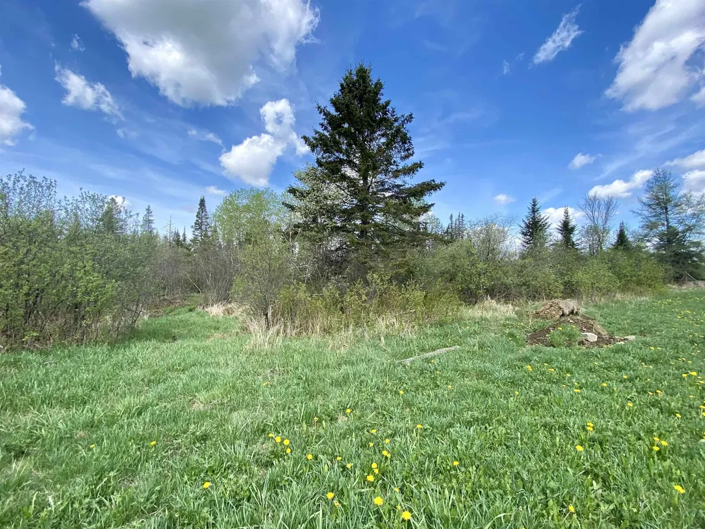 962 Golf Links Road Colebrook NH 03576
