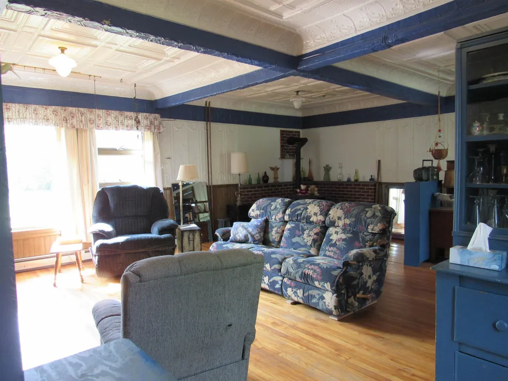 1 Washington Street Gorham NH 03581