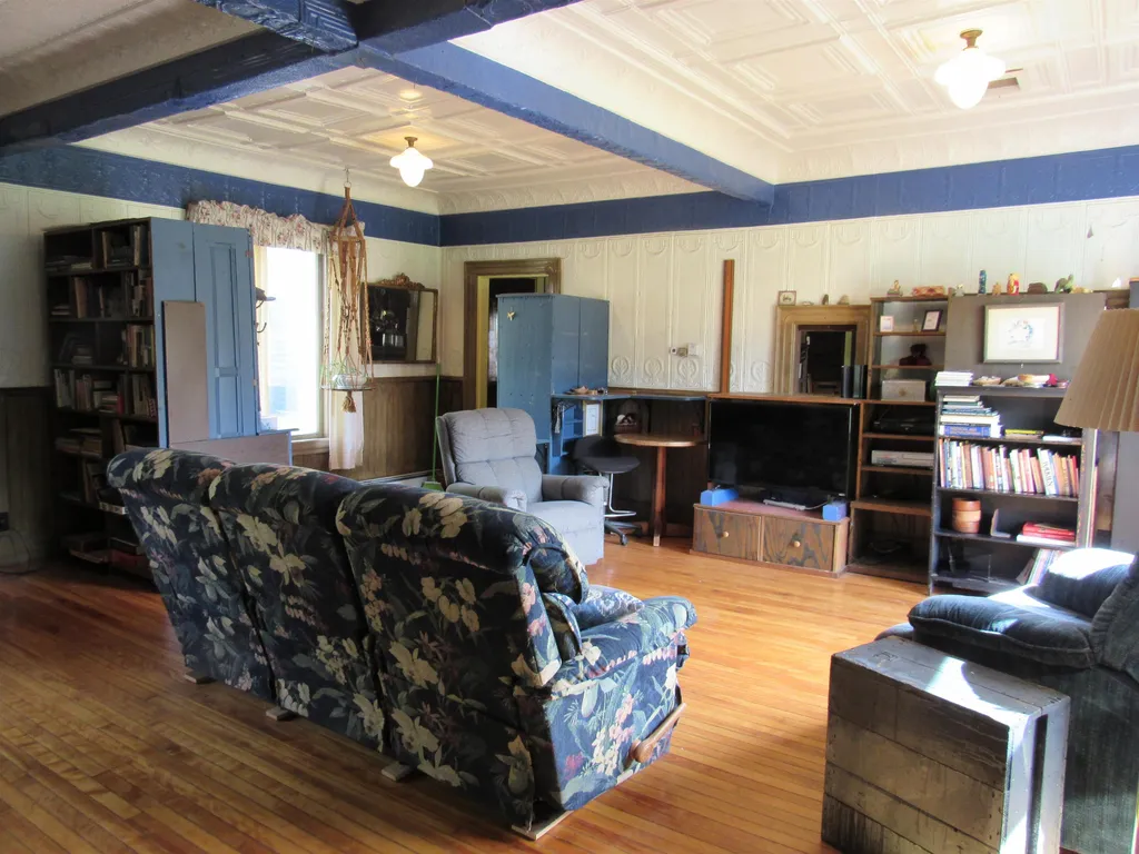 1 Washington Street Gorham NH 03581