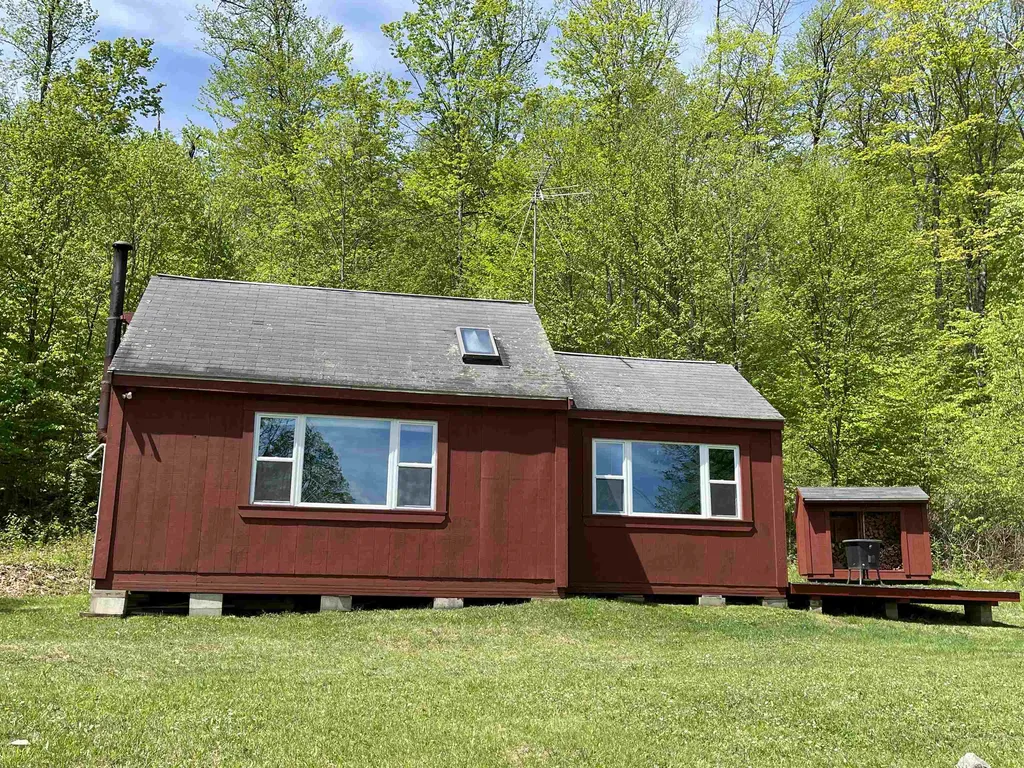 991 Old Post Road Bradford VT 05033