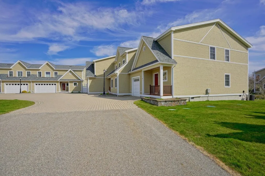 2000 Ocean Boulevard Rye NH 03870