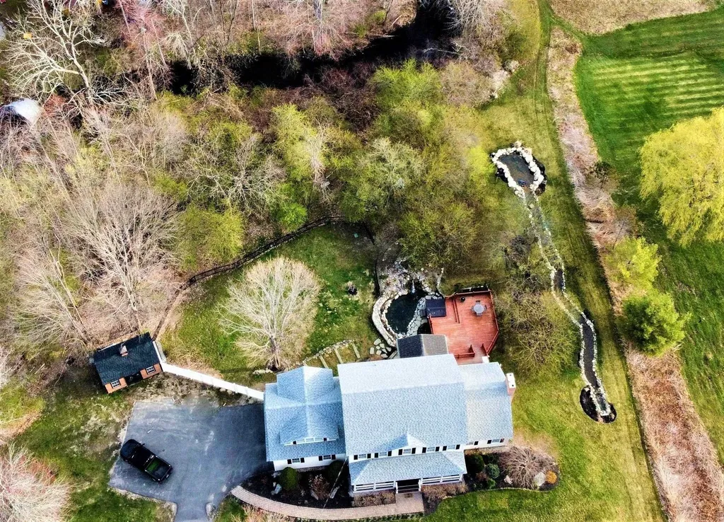 56 Little River Road Kingston NH 03848