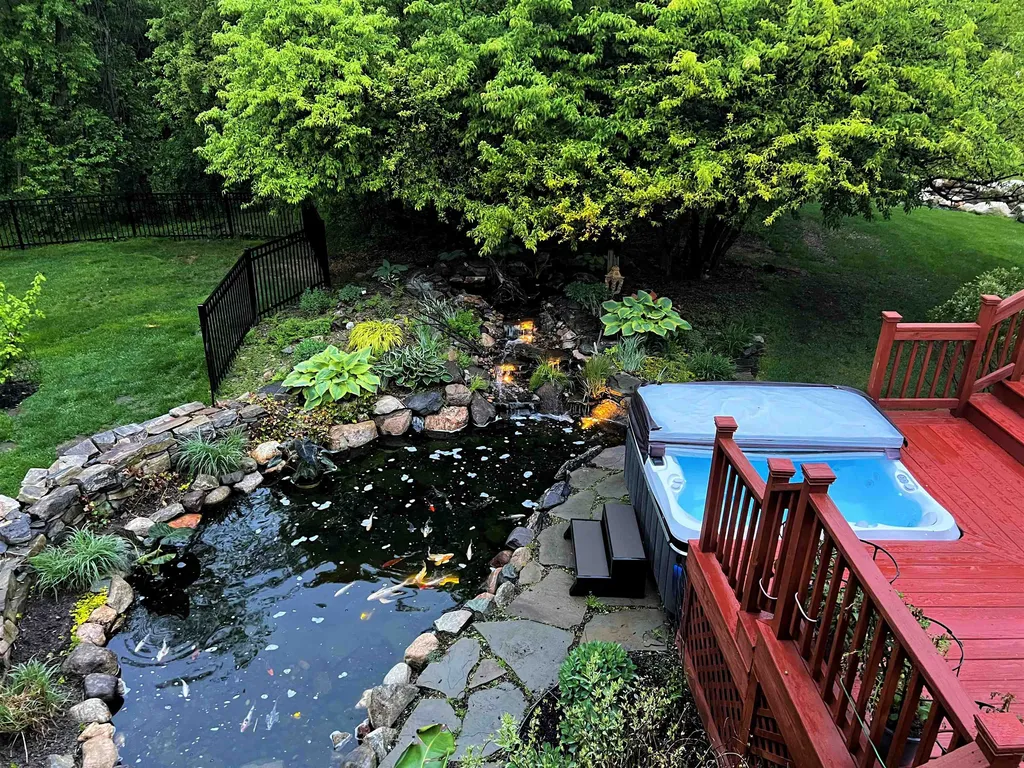 56 Little River Road Kingston NH 03848