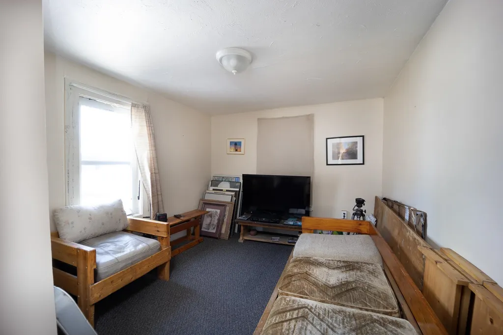 214-216 Pine Street Burlington VT 05401