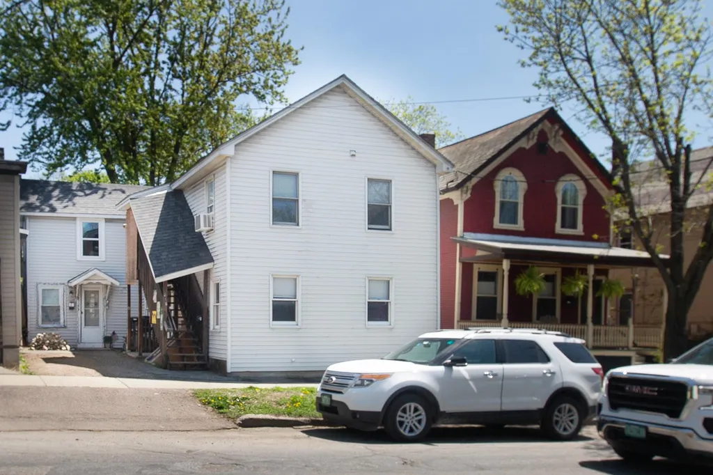 214-216 Pine Street Burlington VT 05401