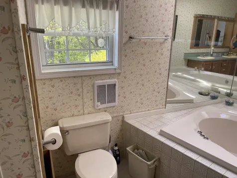 33 Amherst Court Laconia NH 03246