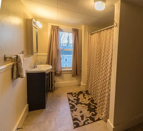 58 Pine Street Franklin NH 03235