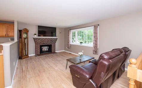6 Meisner Road Salem NH 03079