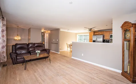 6 Meisner Road Salem NH 03079