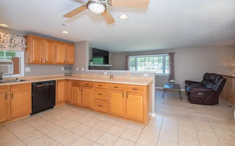 6 Meisner Road Salem NH 03079