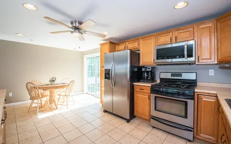 6 Meisner Road Salem NH 03079